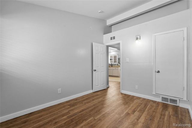 1810 E 11 Mile Road, Royal Oak, MI 48067