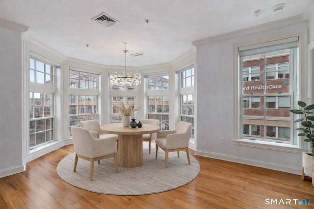 85 Memorial Road APT 313, West Hartford, CT 06107