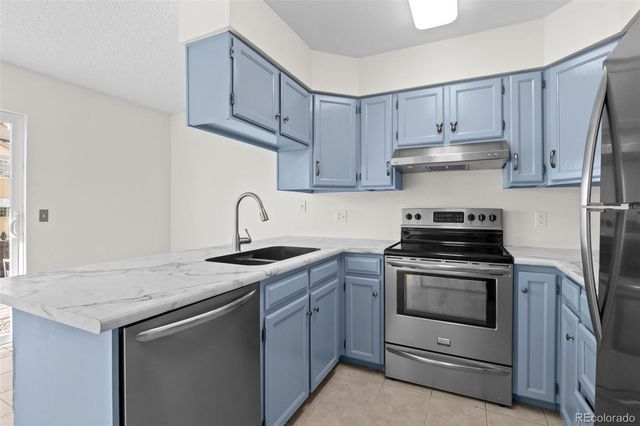 10480 W Dartmouth Avenue, Lakewood, CO 80227