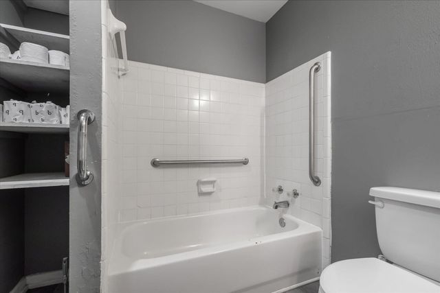 1820 Keith Street, Tallahassee, FL 32310