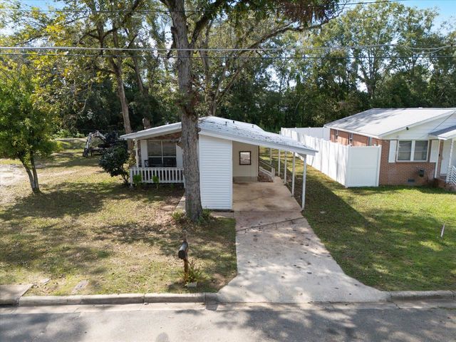 1820 Keith Street, Tallahassee, FL 32310