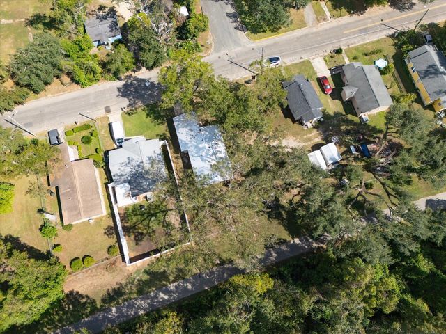 1820 Keith Street, Tallahassee, FL 32310