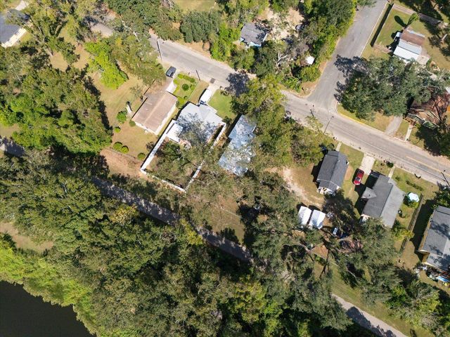 1820 Keith Street, Tallahassee, FL 32310