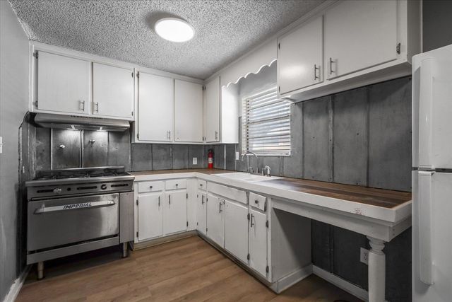 1820 Keith Street, Tallahassee, FL 32310