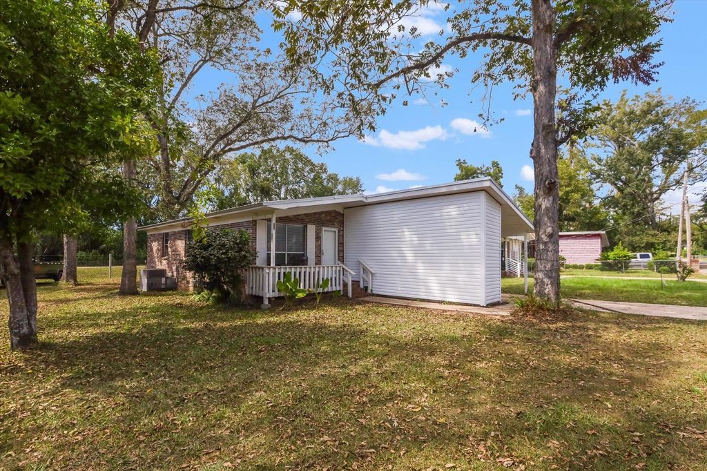 1820 Keith Street, Tallahassee, FL 32310