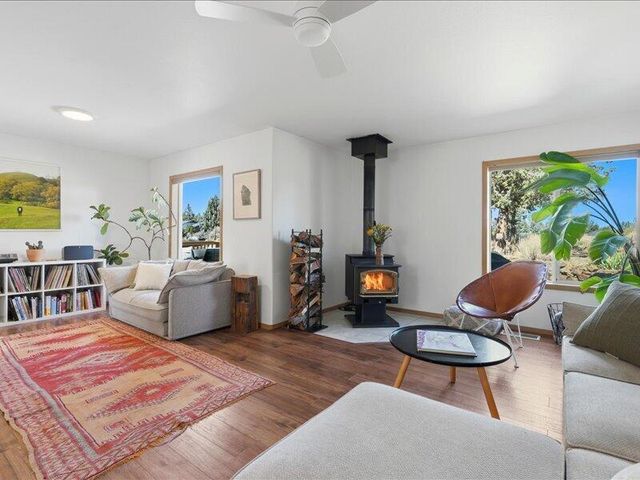 20784 Arago Circle, Bend, OR 97703