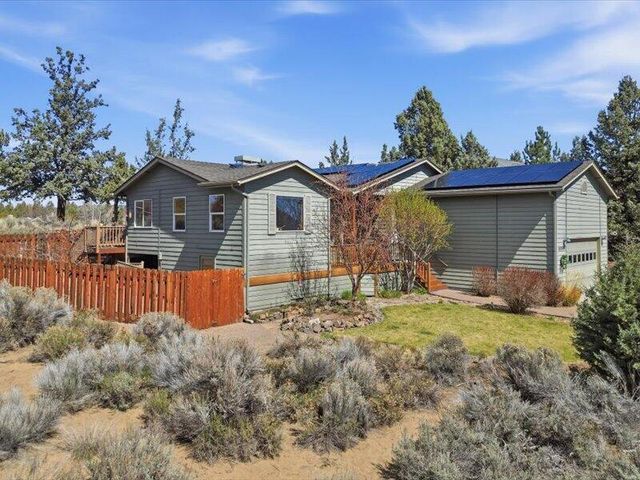 20784 Arago Circle, Bend, OR 97703