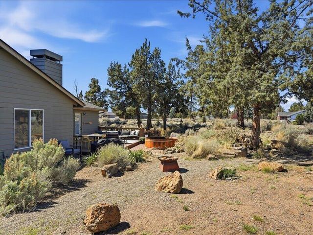 20784 Arago Circle, Bend, OR 97703
