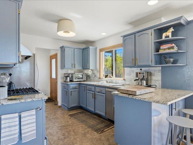 20784 Arago Circle, Bend, OR 97703