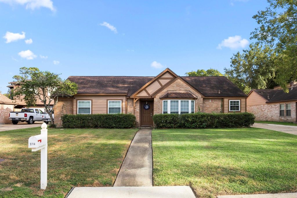 9714 Cantertrot Drive, Humble, TX 77338
