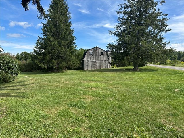 143 Burdick Medbury Road, Norwich, NY 13815