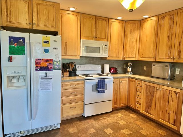 143 Burdick Medbury Road, Norwich, NY 13815