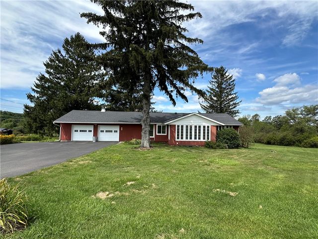 143 Burdick Medbury Road, Norwich, NY 13815