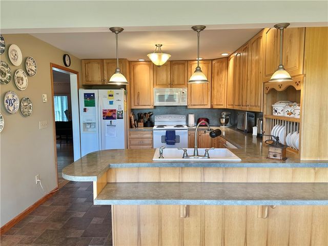 143 Burdick Medbury Road, Norwich, NY 13815