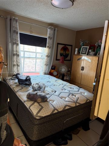 1062 NW 133rd Ave, Miami, FL 33182