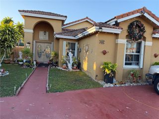 1062 NW 133rd Ave, Miami, FL 33182