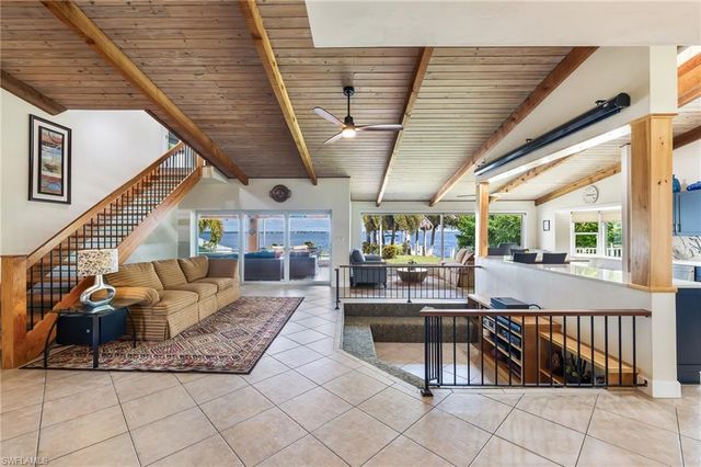2901 SE 22nd PL, Cape Coral, FL 33904