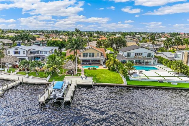 2901 SE 22nd PL, Cape Coral, FL 33904