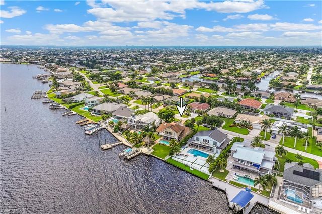 2901 SE 22nd PL, Cape Coral, FL 33904