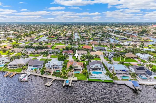 2901 SE 22nd PL, Cape Coral, FL 33904