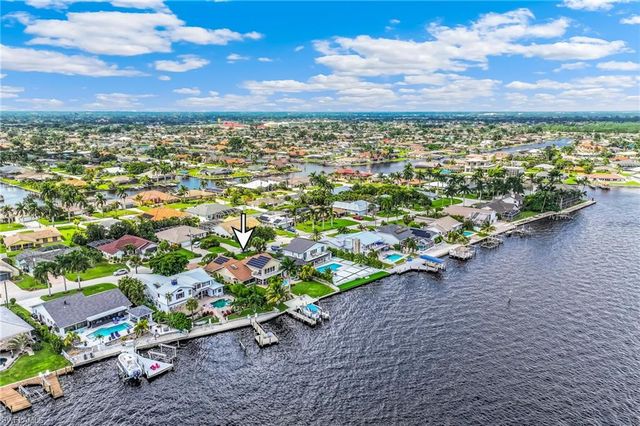 2901 SE 22nd PL, Cape Coral, FL 33904