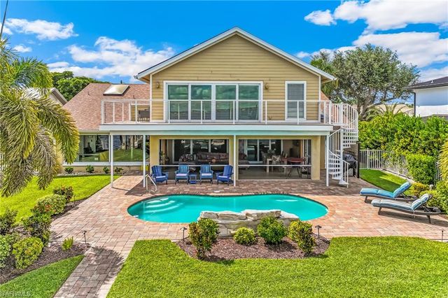 2901 SE 22nd PL, Cape Coral, FL 33904