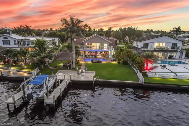 2901 SE 22nd PL, Cape Coral, FL 33904