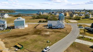 1304 Fathom Way, Morehead City, NC 28557