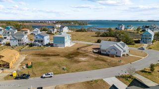 1304 Fathom Way, Morehead City, NC 28557