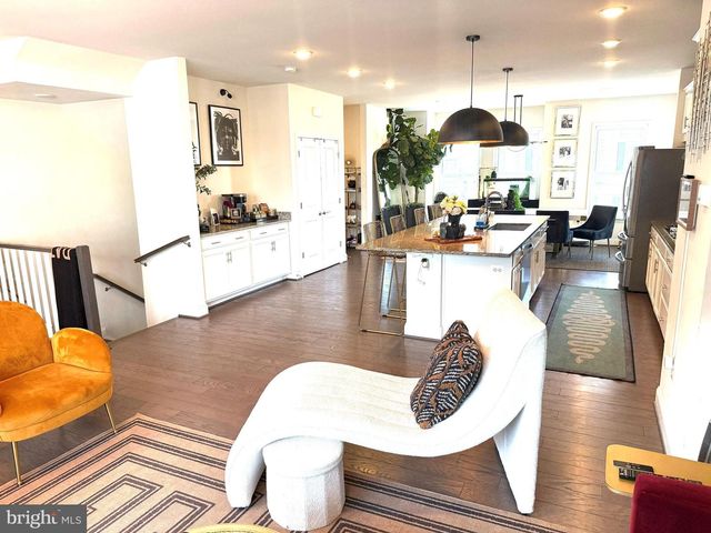 17351 REDSHANK RD, Dumfries, VA 22026