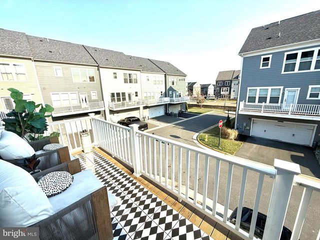 17351 REDSHANK RD, Dumfries, VA 22026