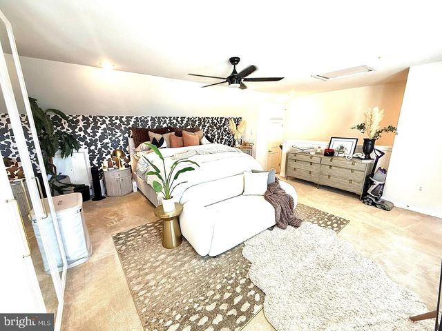 17351 REDSHANK RD, Dumfries, VA 22026