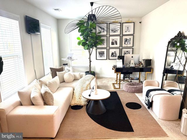 17351 REDSHANK RD, Dumfries, VA 22026