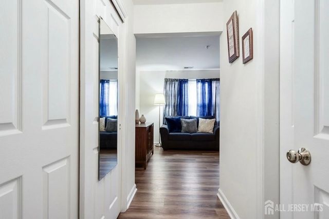 517 Waterford Drive, Edison, NJ 08817