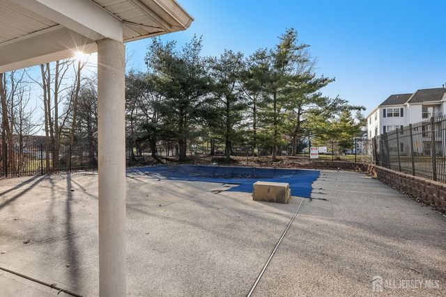 517 Waterford Drive, Edison, NJ 08817