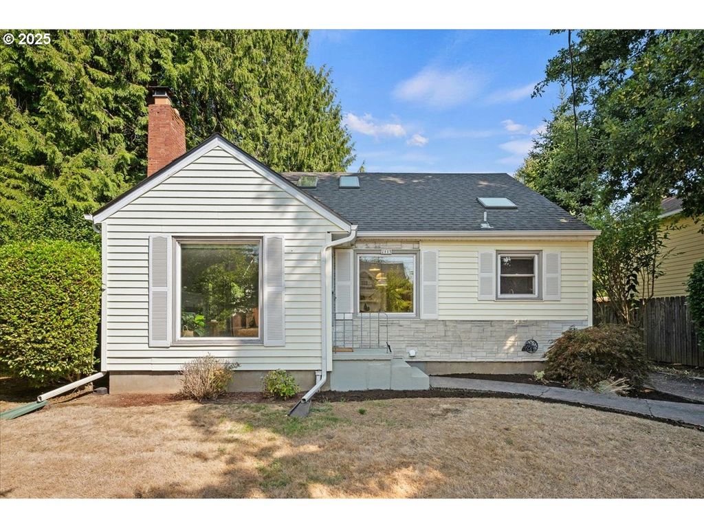 2115 Ne JUNIOR St, Portland, OR 97211