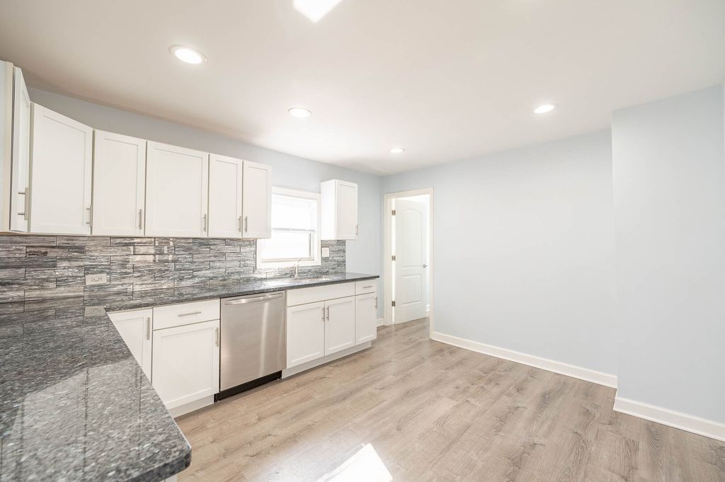 203 N Wolcott Street, Thornton, IL 60476 — photo 5