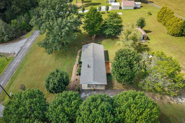 293 Airport Dr, Mcminnville, TN 37110