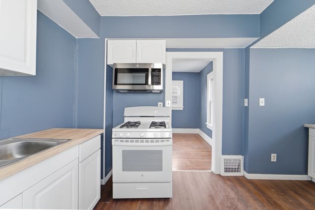 918 Buchanan Street, Des Moines, IA 50316