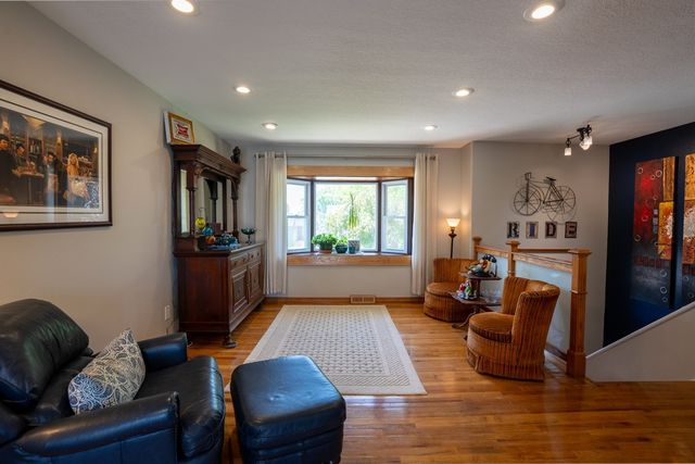 1204 E Thornton Avenue, Des Moines, IA 50315