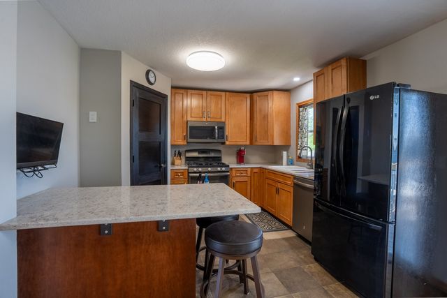 1204 E Thornton Avenue, Des Moines, IA 50315