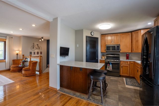 1204 E Thornton Avenue, Des Moines, IA 50315