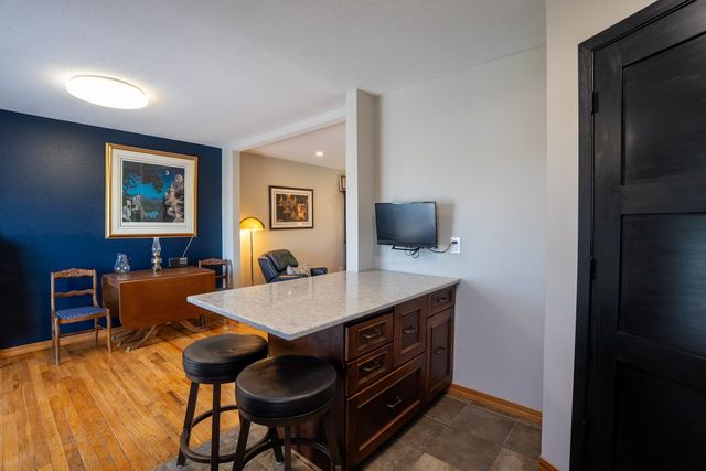 1204 E Thornton Avenue, Des Moines, IA 50315