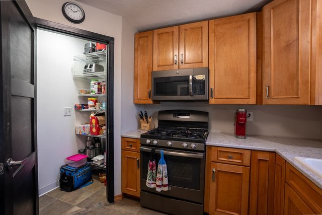 1204 E Thornton Avenue, Des Moines, IA 50315