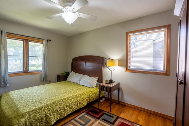 1204 E Thornton Avenue, Des Moines, IA 50315