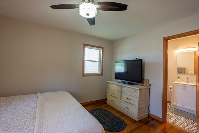1204 E Thornton Avenue, Des Moines, IA 50315
