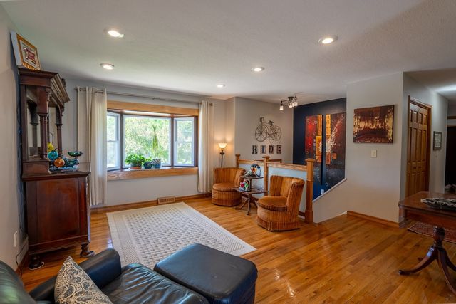 1204 E Thornton Avenue, Des Moines, IA 50315