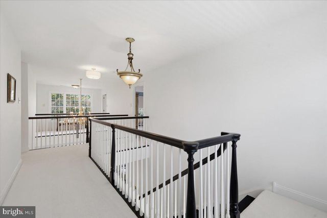 18 AMY CIR, Newtown, PA 18940