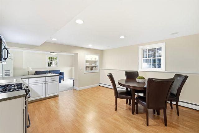 5 Sherwood Road, Windham, NH 03087