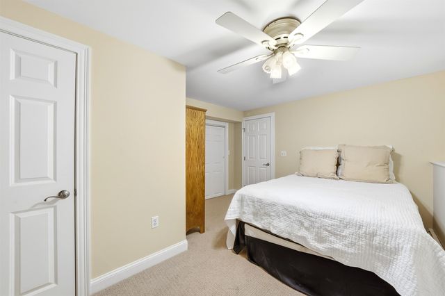 5 Sherwood Road, Windham, NH 03087